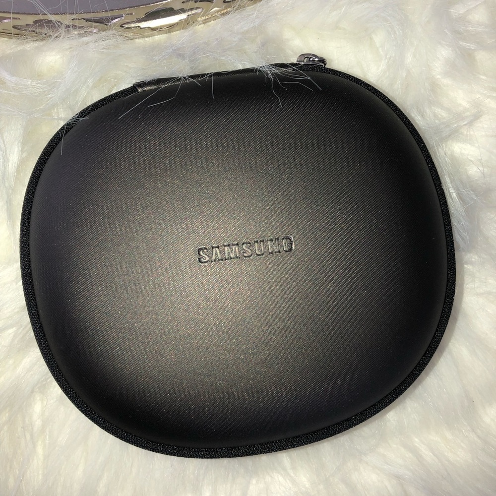 Samsung headphones